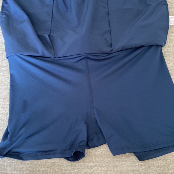 Eddie Bauer blue Woven Tech Skort Size XL. NWT. - Picture 9 of 10